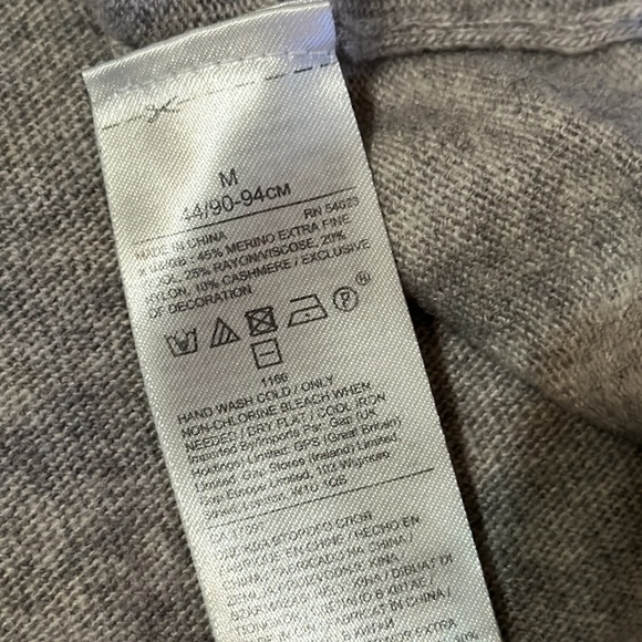 Banana Republic Merci Sweater Size M - Picture 7 of 8